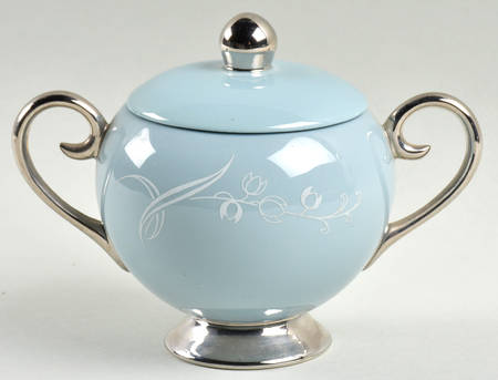Snow Tulip Strata Blue (Rim & Coupe) Sugar Bowl & Lid