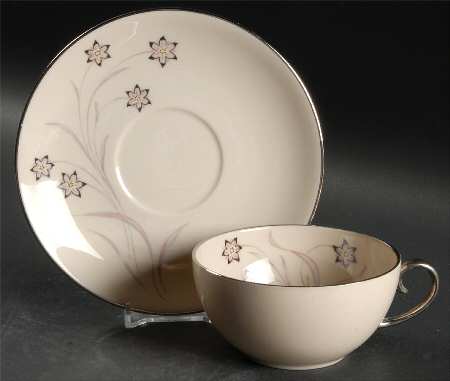 Starflower Flat Cup & Saucer Set