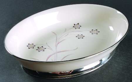 Starflower 9" Oval Vegetable Bowl
