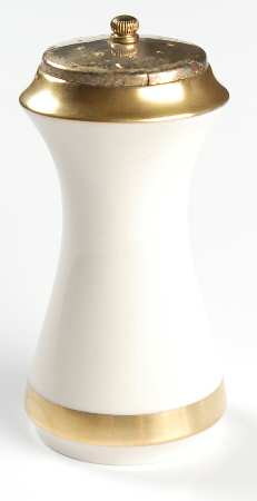 Theme (Wide Gold, Rim & Coupe) Salt Mill