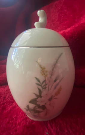 True Love No Color Band (Rim & Coupe) Sugar Bowl & Lid