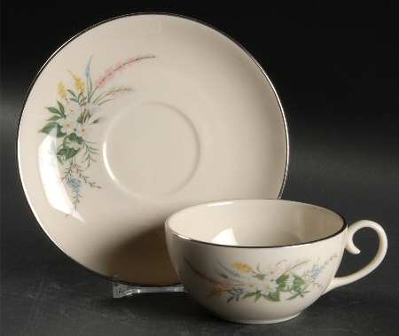 True Love No Color Band (Rim & Coupe) Flat Cup & Saucer Set