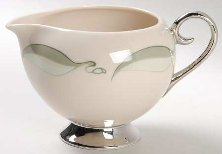 Valinda Leaf Light Green (Rim & Coupe) Creamer