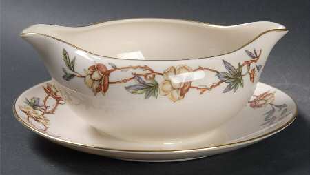 Woodrose No Color Band (Gold Trim, Rim) Gravy Boat with Attached Underplate