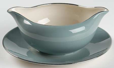 Woodsong Peacock (Rim & Coupe) Gravy Boat with Attached Underplate