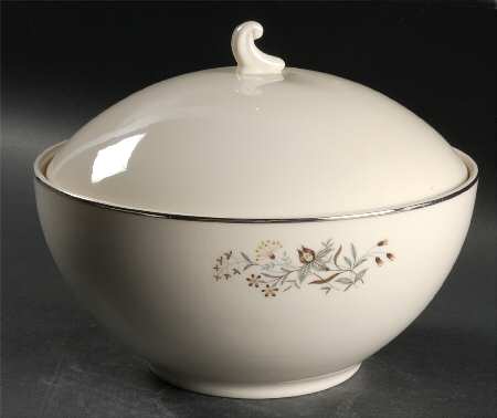 Woodsong No Color Band (Coupe) Round Covered Vegetable