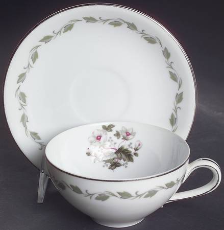 Irene Flat Cup & Saucer Set