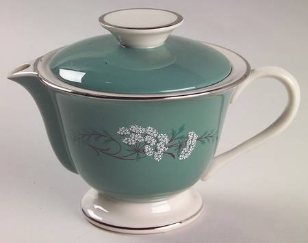 Queen's Lace Green Creamer & Lid by Fleetwood