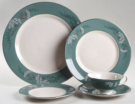 Queen's Lace Green 5 Piece Place Setting
