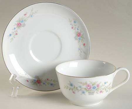 Fantasia Flat Cup & Saucer Set