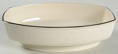 Applique 9" Oval Vegetable Bowl