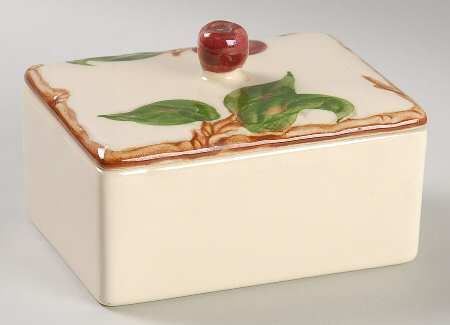 Apple (USA Backstamp) Cigarette Box & Lid