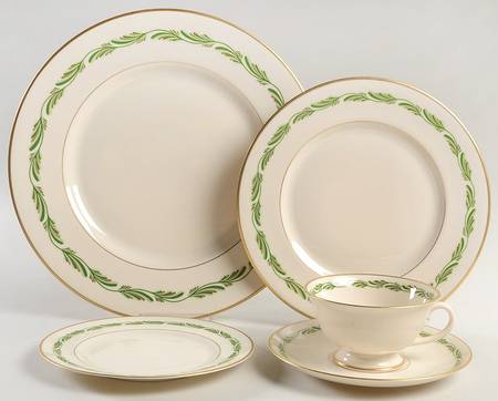 Arcadia Green 5 Piece Place Setting
