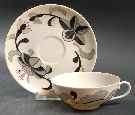Canton Flat Cup & Saucer Set