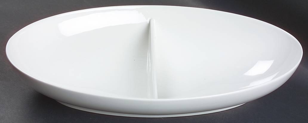 Cloud Nine 11" Oval Divided Vegetable Bowl