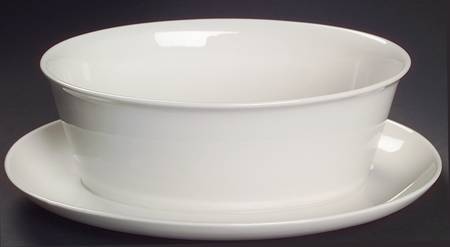 Cloud Nine Gravy Boat with Attached Underplate