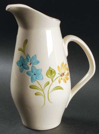 Daisy 28 Oz Pitcher