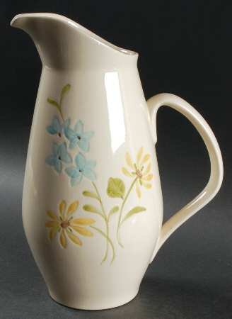 Daisy 56 Oz Pitcher