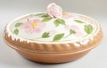 Desert Rose (England and Portugal Backstamp) Pie Plate Safe with Ceramic Lid