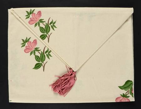Desert Rose (England and Portugal Backstamp) 13" X 72" Tapestry Table Runner