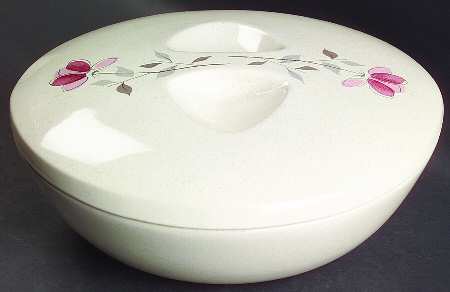 Duet 2 Qt Rd Covered Casserole w/10" Vegetable Base by Franciscan
