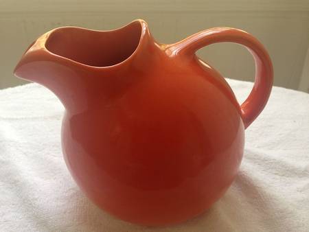 El Patio Red (Glossy) Water Jug