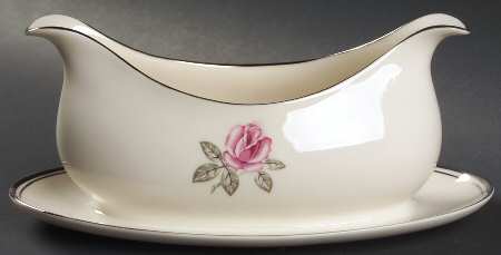 Huntington Rose Gravy Boat with Attached Underplate