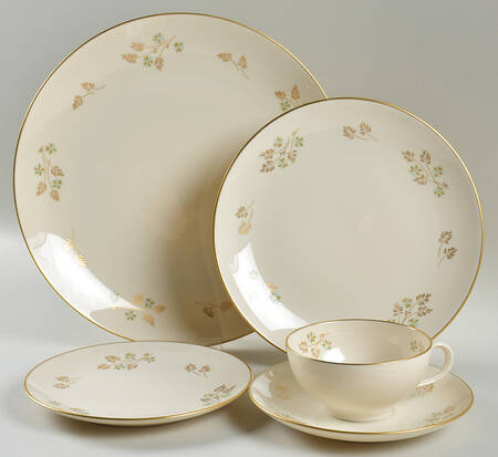Interlude 40 Piece Estate Set