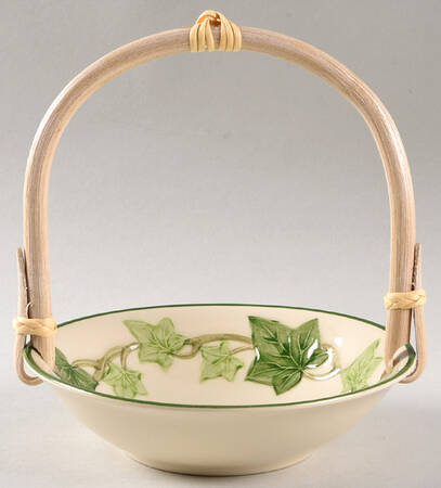 Ivy (American) 7''-7 1/4'' Basket W/Bamboo Handle HC