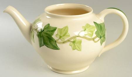 Ivy (American) Teapot No Lid