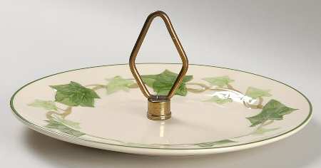 Ivy (American) Round Serving Plate with Handle (SP)