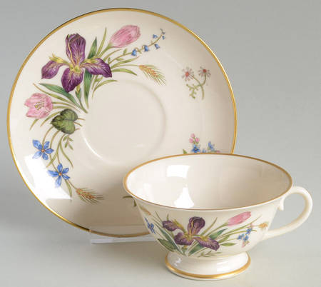 Footed Cup & Saucer Set