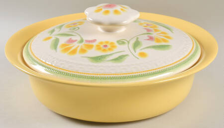 Maypole 2.5 Qt Round Covered Casserole