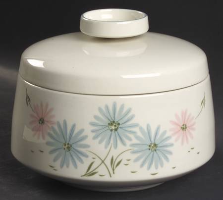 Maytime 1.75 Qt Round Covered Casserole