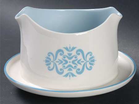 Medallion Blue Gravy Boat with Attached Underplate