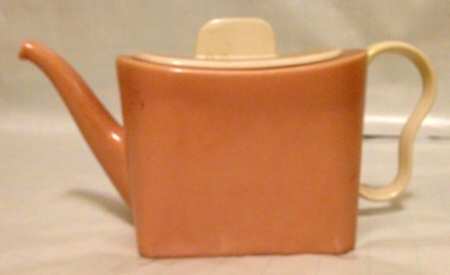 Metropolitan Coral Teapot & Lid