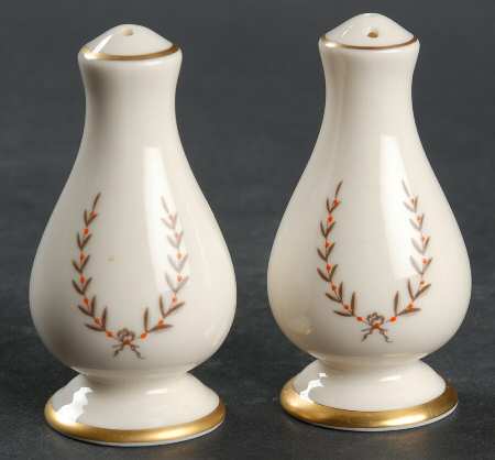Mountain Laurel Salt & Pepper Set