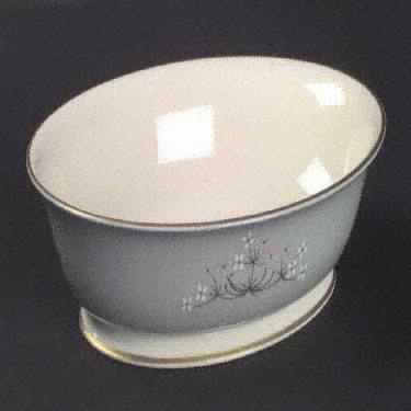 Montecito (Fine China) 9" Oval Vegetable Bowl