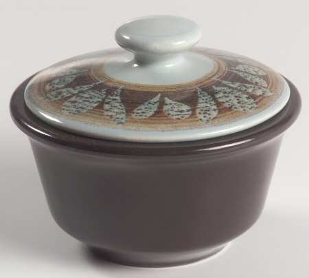 Nut Tree (USA) Sugar Bowl & Lid