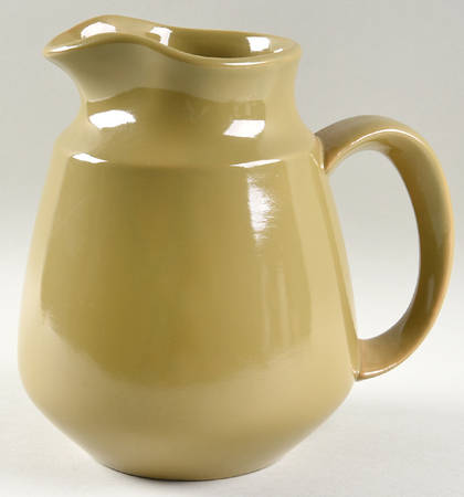 Pebble Beach 32 Oz Pitcher