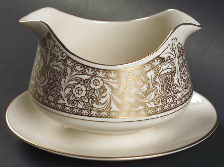 Renaissance Gold Round Gravy Boat/Attached Underplate