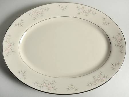 Rondelay 15" Oval Serving Platter