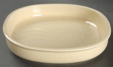Sea Sculptures Sand 8" Square Baker
