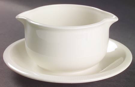 Sea Sculptures White Gravy Boat with Attached Underplate