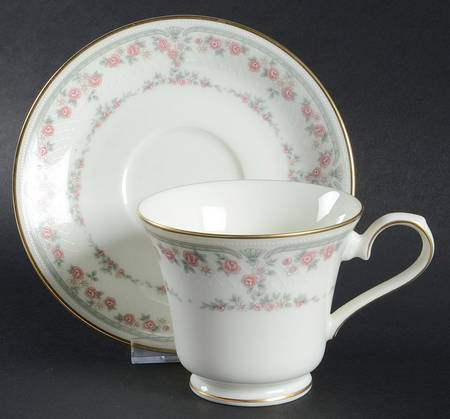 Stanfield Footed Cup & Saucer Set