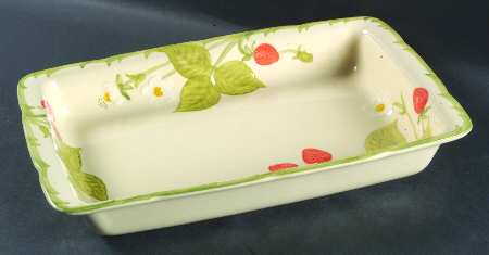 Strawberry Fair Rectangular Microwave Baker