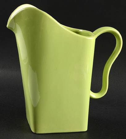 Tiempo Lime Green (Sprout) 40 Oz Pitcher
