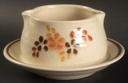 Toffee Gravy Boat with Attached Underplate