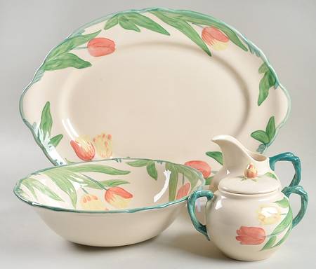Tulip 5 Piece Hostess Set