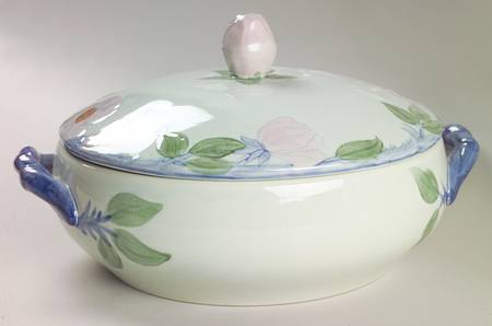 Twilight Rose 2.5 Qt Round Covered Casserole